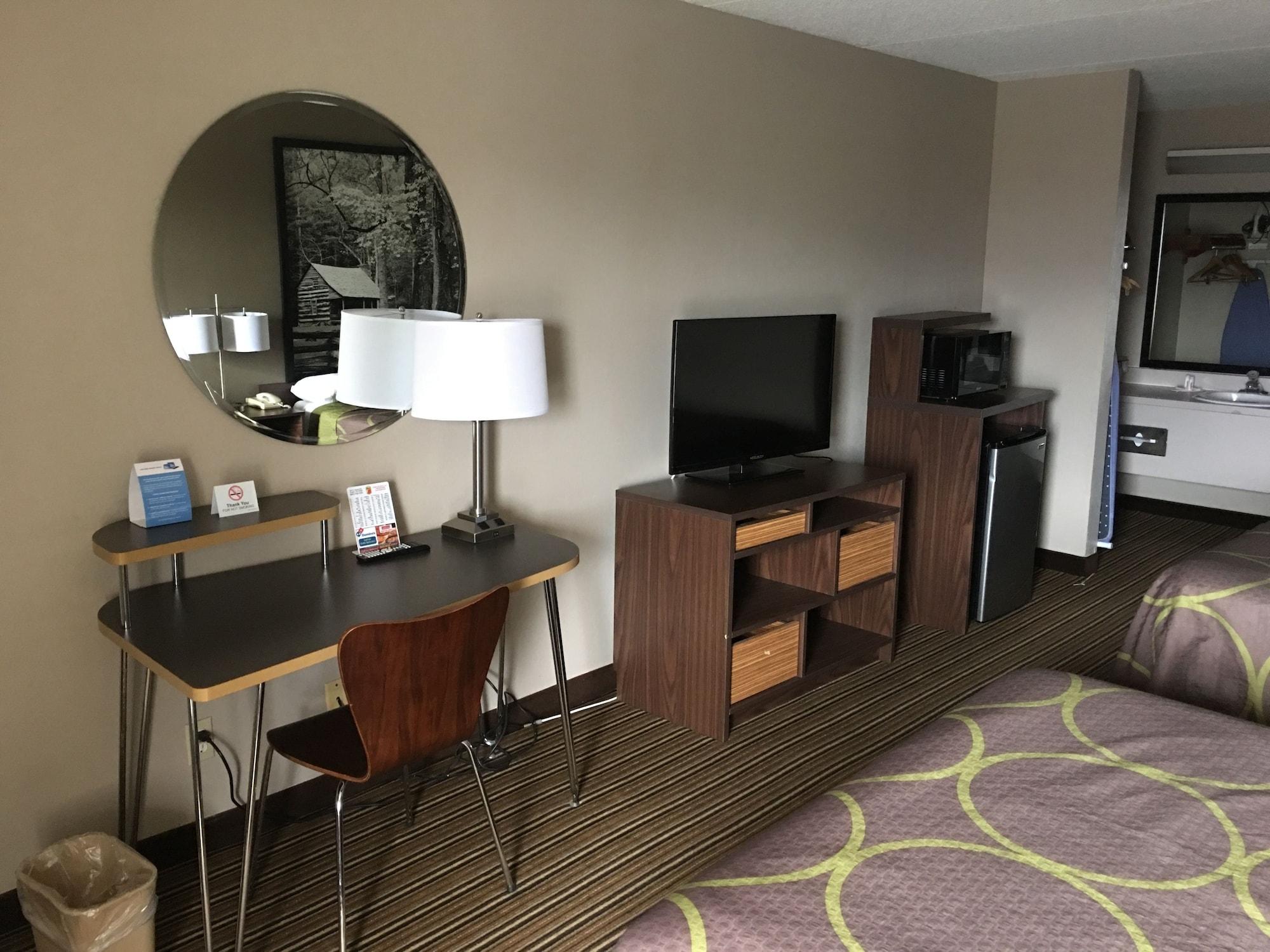 Super 8 By Wyndham Knoxville North/Powell Εξωτερικό φωτογραφία
